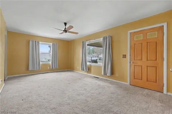 1852 Fairview CT, Salem, OH 44460