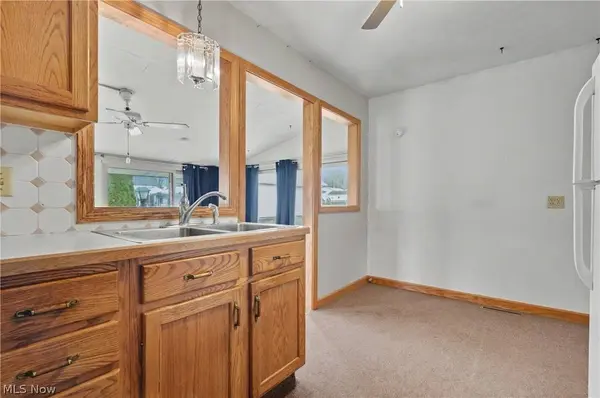1852 Fairview CT, Salem, OH 44460