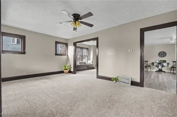 1387 Fairview AVE, Atwater, OH 44201