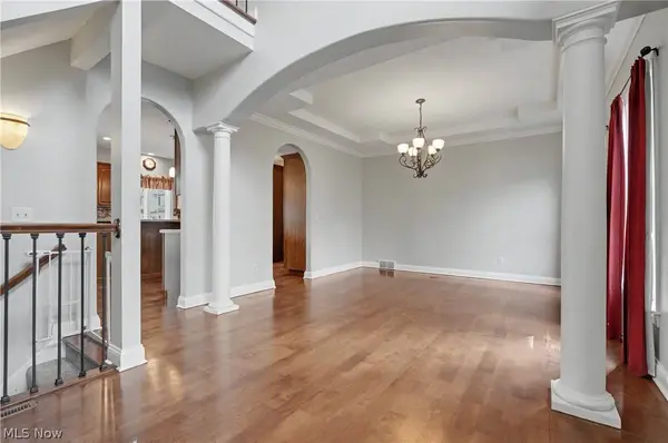 3216 Linden PL, Canfield, OH 44406