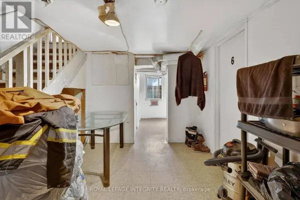 322-324 QUEEN MARY STREET, Ottawa, ON K1K1W9