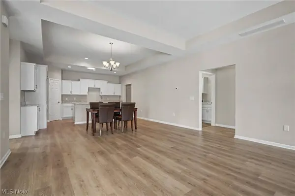 9264 Sharrott RD #1002, Poland, OH 44514