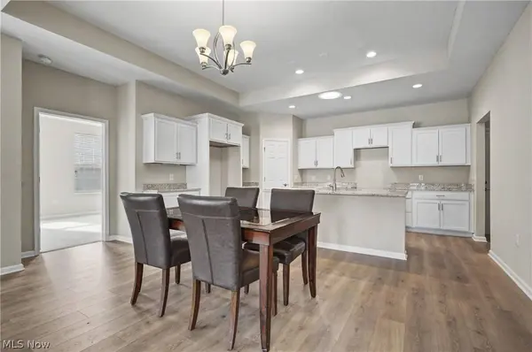 9264 Sharrott RD #1002, Poland, OH 44514