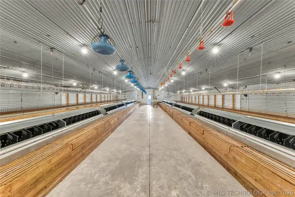 98420 1st, Marble City, OK 74955