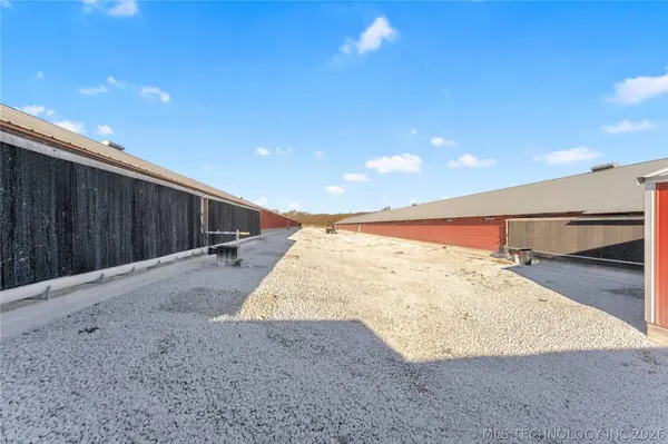 98420 1st, Marble City, OK 74955