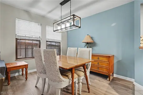 1323 Red Tail Hawk CT #4, Youngstown, OH 44512