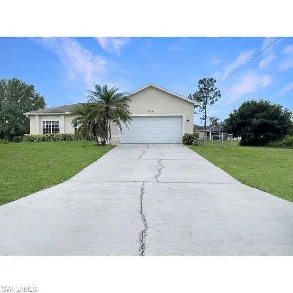 1252 Delores ST E, Lehigh Acres, FL 33974