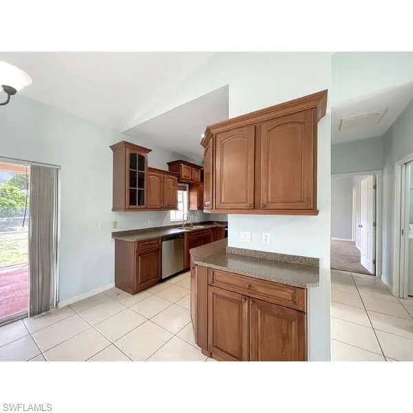 1252 Delores ST E, Lehigh Acres, FL 33974