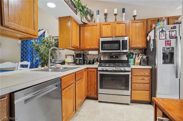 17 Harneds LNDG, Cortland, OH 44410