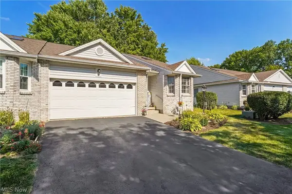 17 Harneds LNDG, Cortland, OH 44410