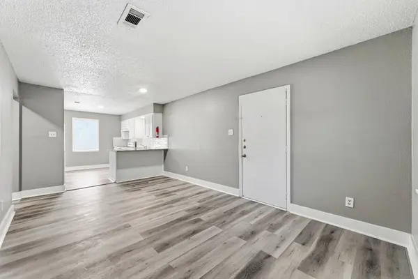 16957 Rabon Chapel RD, Montgomery, TX 77316