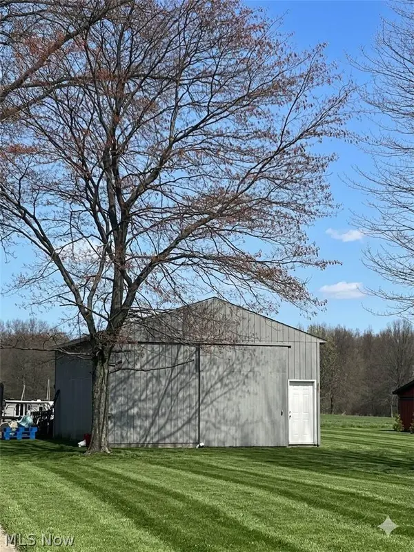 6915 Clark RD, Atwater, OH 44201