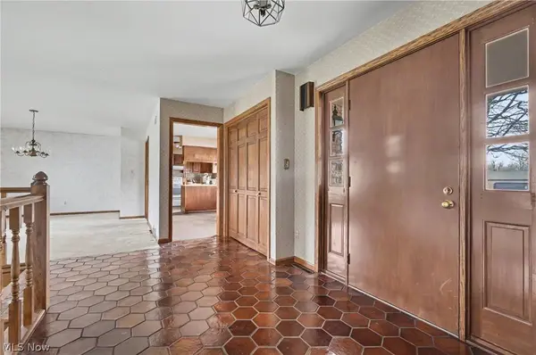 8625 Four Seasons TRL, Poland, OH 44514