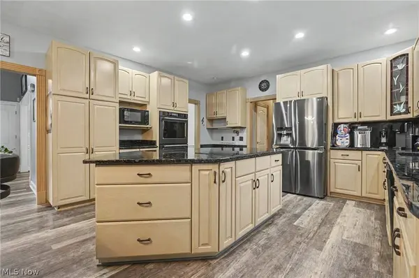 170 Oak Tree DR, Canfield, OH 44406