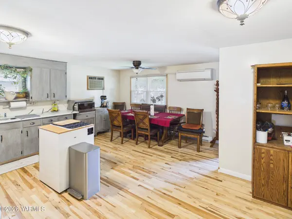 1504 Cherry Ave, Yakima, WA 98902
