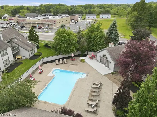 127 S Bayshore DR, Columbiana, OH 44408