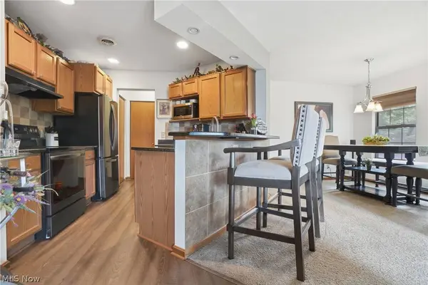 127 S Bayshore DR, Columbiana, OH 44408