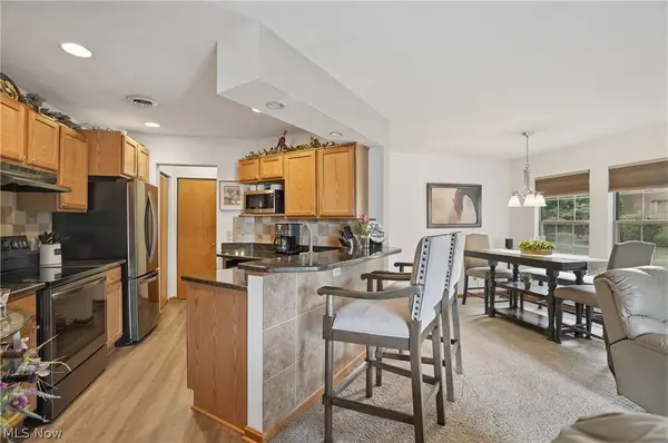 127 S Bayshore DR, Columbiana, OH 44408