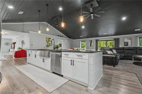 8099 W Western Reserve RD, Canfield, OH 44406