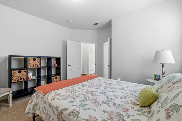 4906 Canterbury WAY, Houston, TX 77069