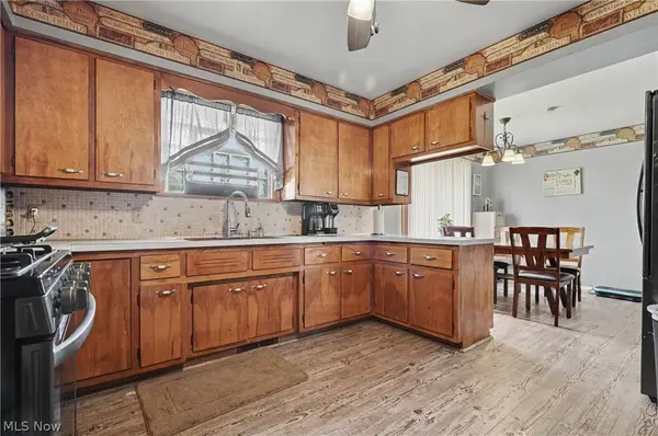 577 Geneva AVE, Struthers, OH 44471