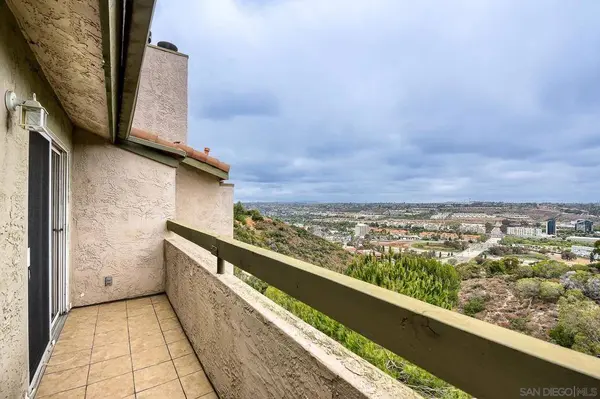 4794 Arizona #303, San Diego, CA 92116