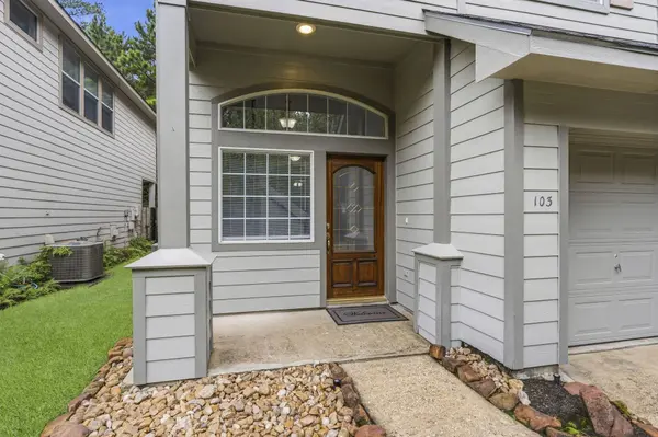 103 Ledgestone PL, The Woodlands, TX 77382