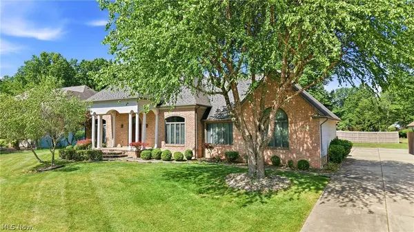 115 Lakhani LN, Canfield, OH 44406