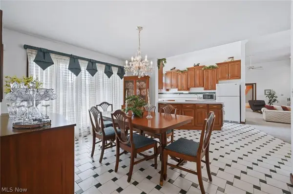 115 Lakhani LN, Canfield, OH 44406