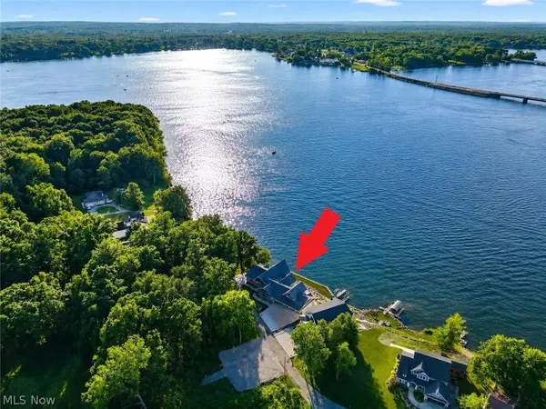 16986 Headland AVE, Lake Milton, OH 44429