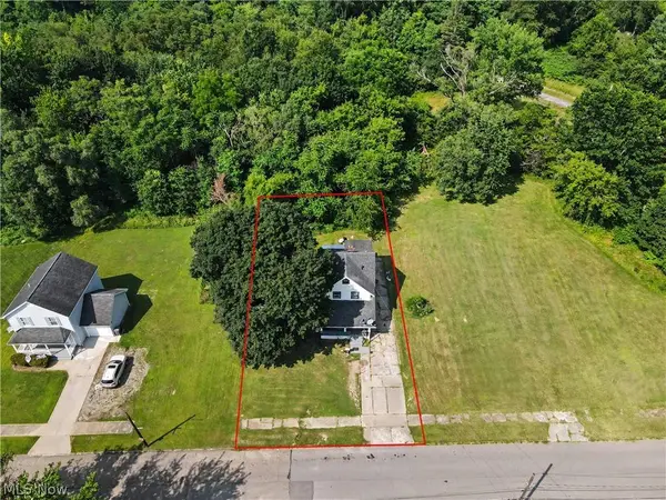 1536 Clay ST, Youngstown, OH 44506
