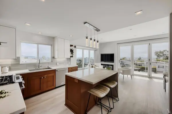 5379 La Jolla Mesa, La Jolla, CA 92037