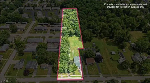 959 Beechwood DR, Girard, OH 44420