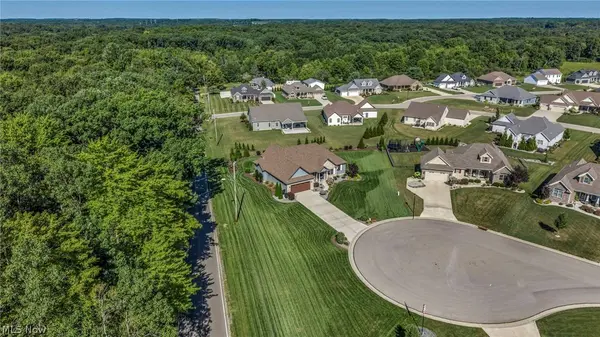 3998 Mary WAY, Canfield, OH 44406