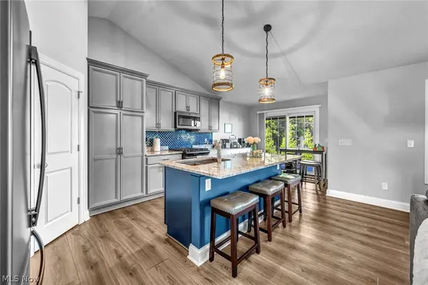 3998 Mary WAY, Canfield, OH 44406