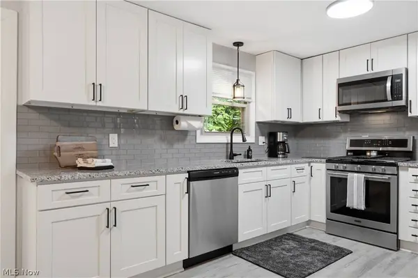 8173 Spencer AVE NW, North Canton, OH 44720