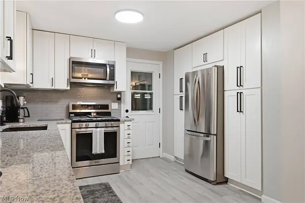 8173 Spencer AVE NW, North Canton, OH 44720