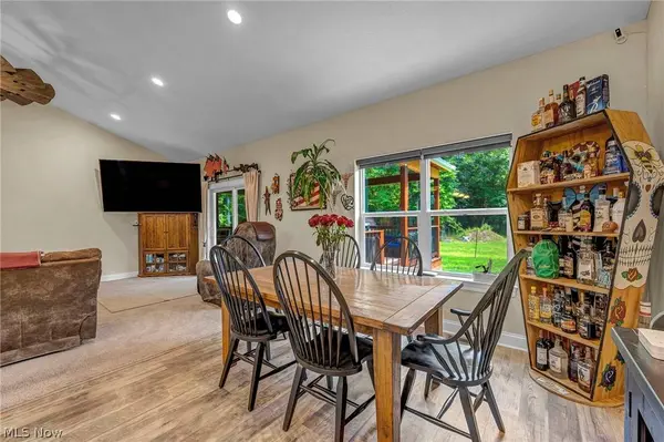 4331 Palmyra RD, Lordstown, OH 44481