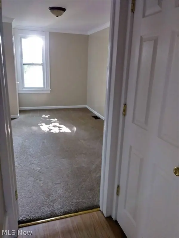 17 Wilson AVE, Girard, OH 44420