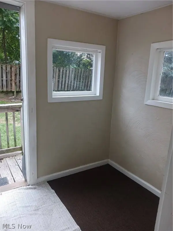 17 Wilson AVE, Girard, OH 44420