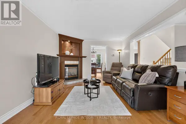 1692 TOULOUSE CRESCENT, Ottawa, ON K1C6K3