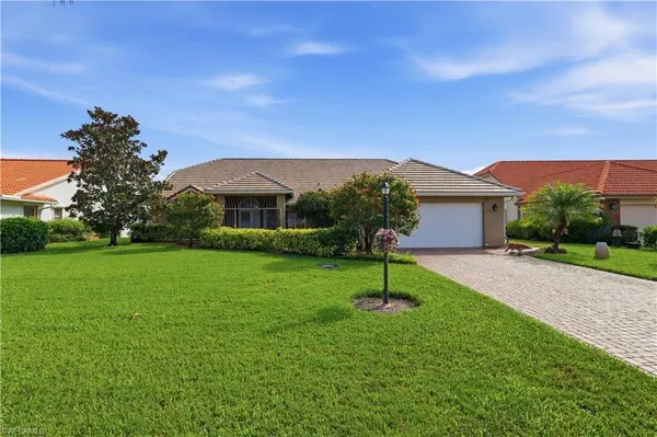 4570 Ashton CT, Naples, FL 34112