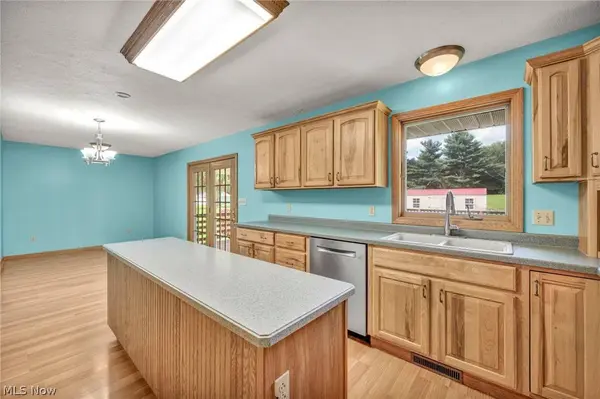 275 Smedley DR, Washingtonville, OH 44490