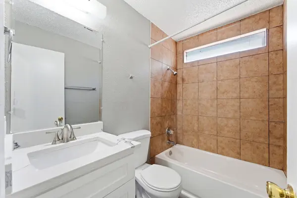 16957 Rabon Chapel RD #10, Montgomery, TX 77316