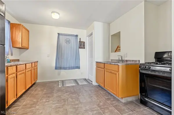 957 E Dewey AVE, Youngstown, OH 44502