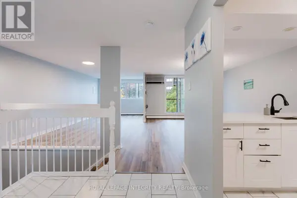2650 Southvale CRES #212, Ottawa, ON K1B4S9