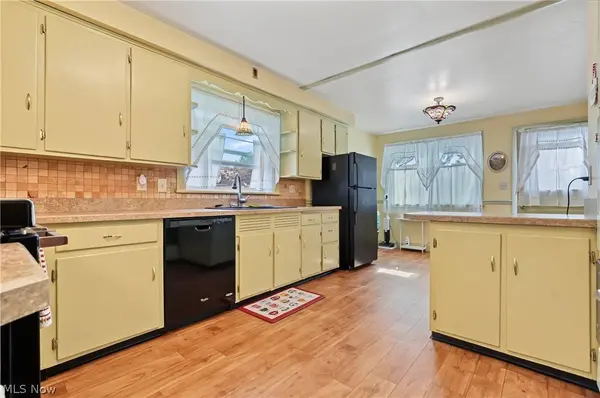 323 E Prospect ST, Girard, OH 44420