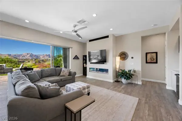 12517 Skyracer DR, Las Vegas, NV 89138