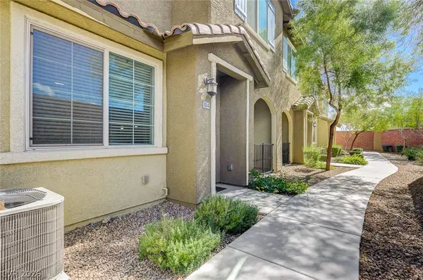 8591 Insignia AVE #104, Las Vegas, NV 89178