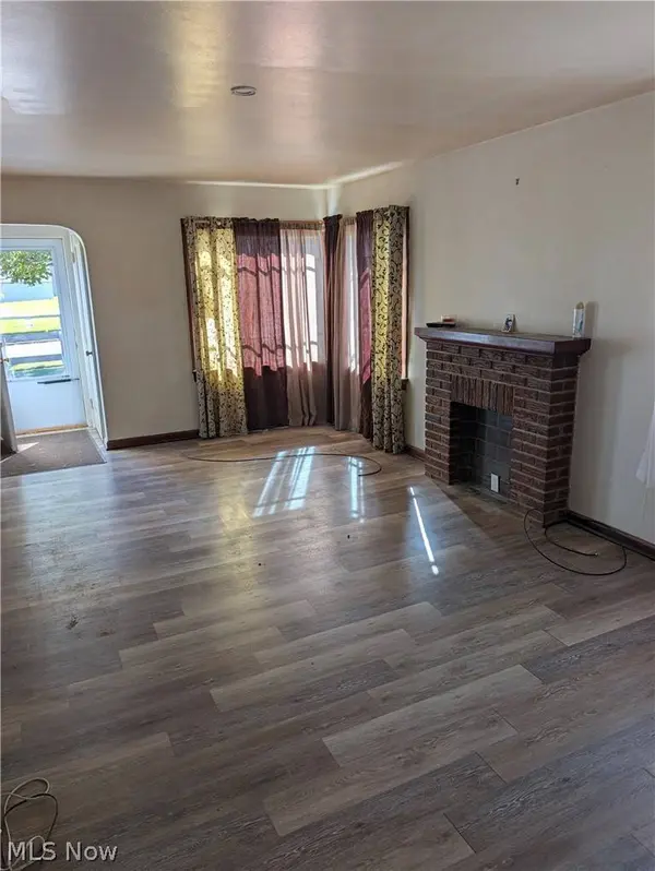 173 Como AVE, Struthers, OH 44471